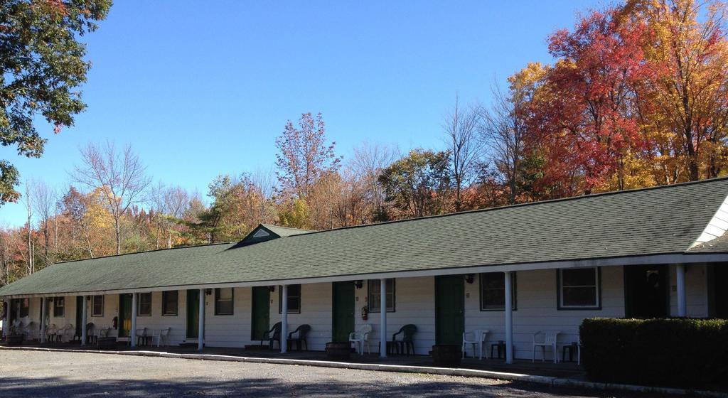 McGregor Inn Motel Wilton Exterior foto
